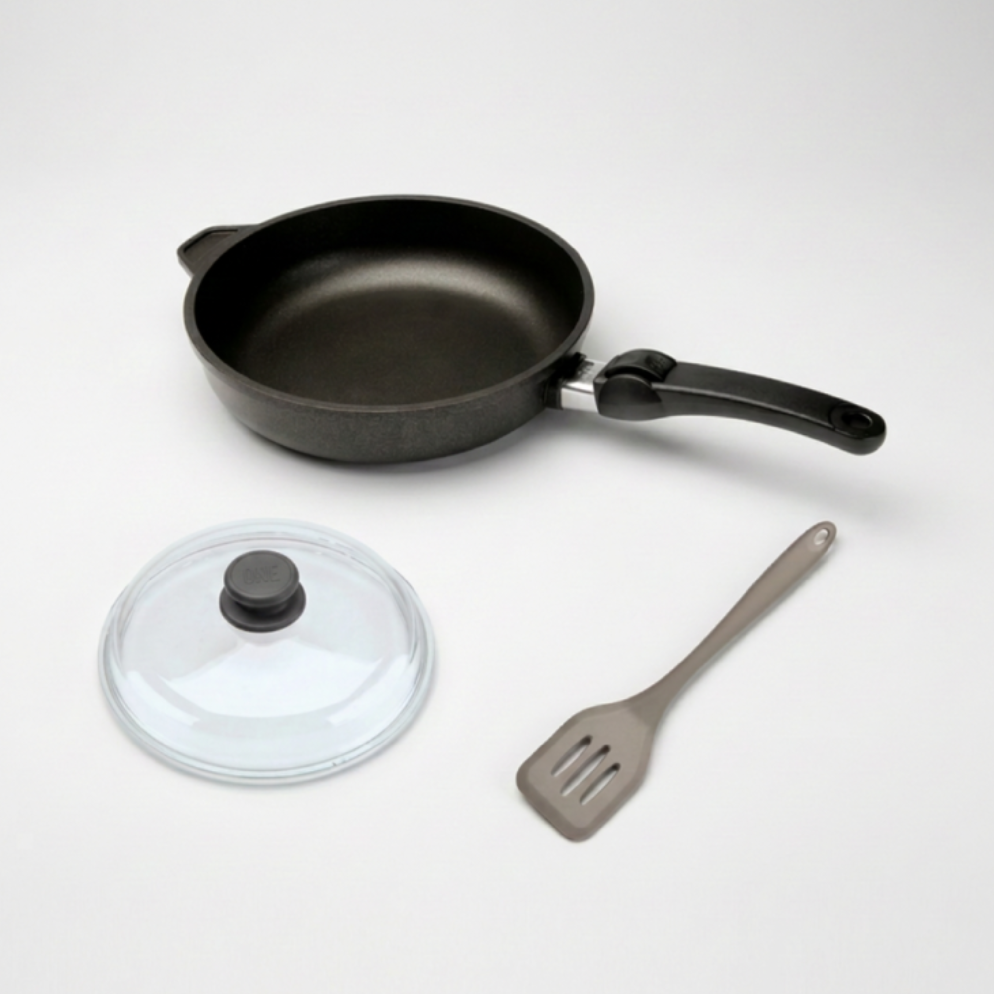 Der Klassiker - Starter - Set, 3-tlg, Gusspfanne mit Deckel, 28 cm, Pfannenwender